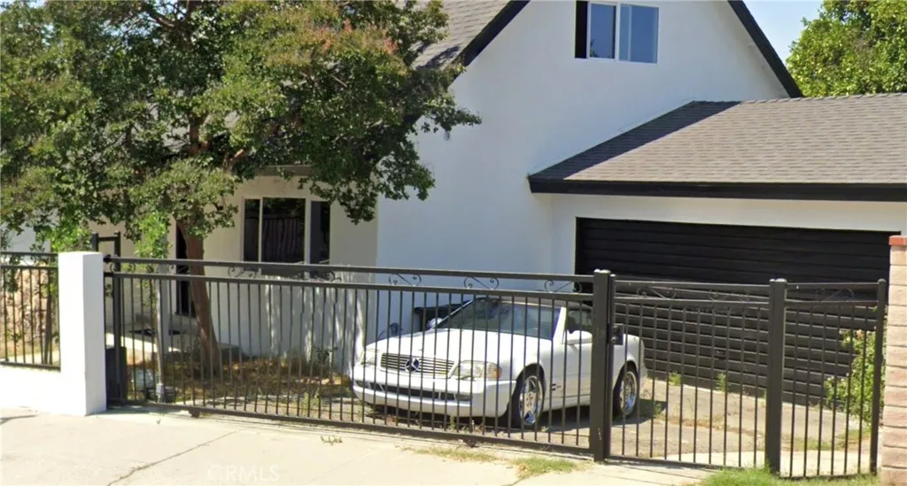 7923 Bellaire Avenue, North Hollywood, California 91605 home-pic-0