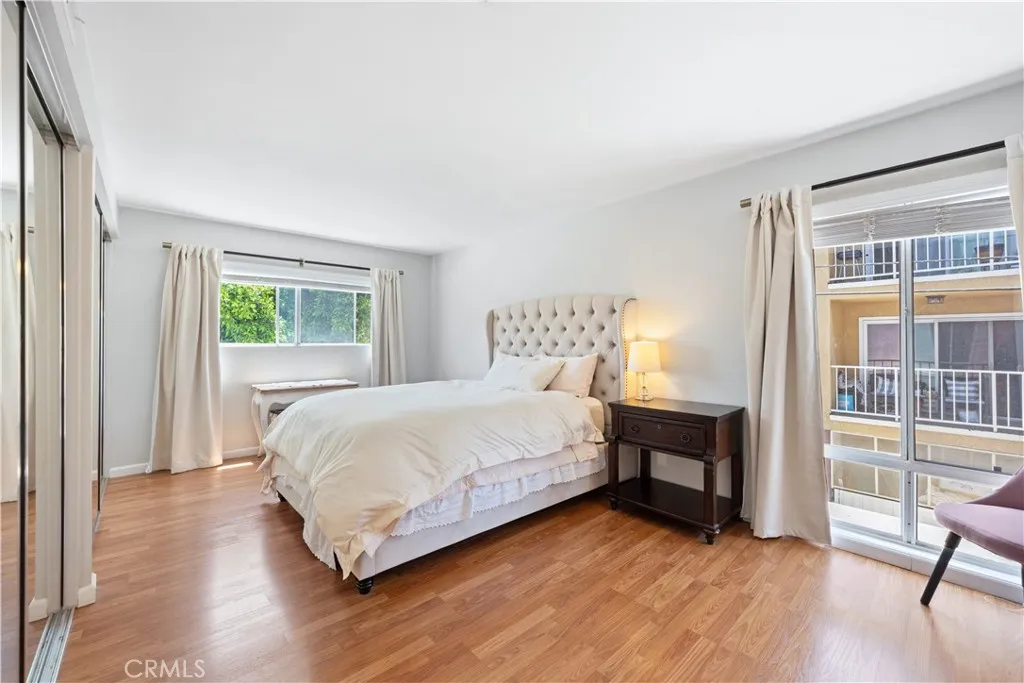 1919 E Beverly Way, Long Beach, California 90802 home-pic-17
