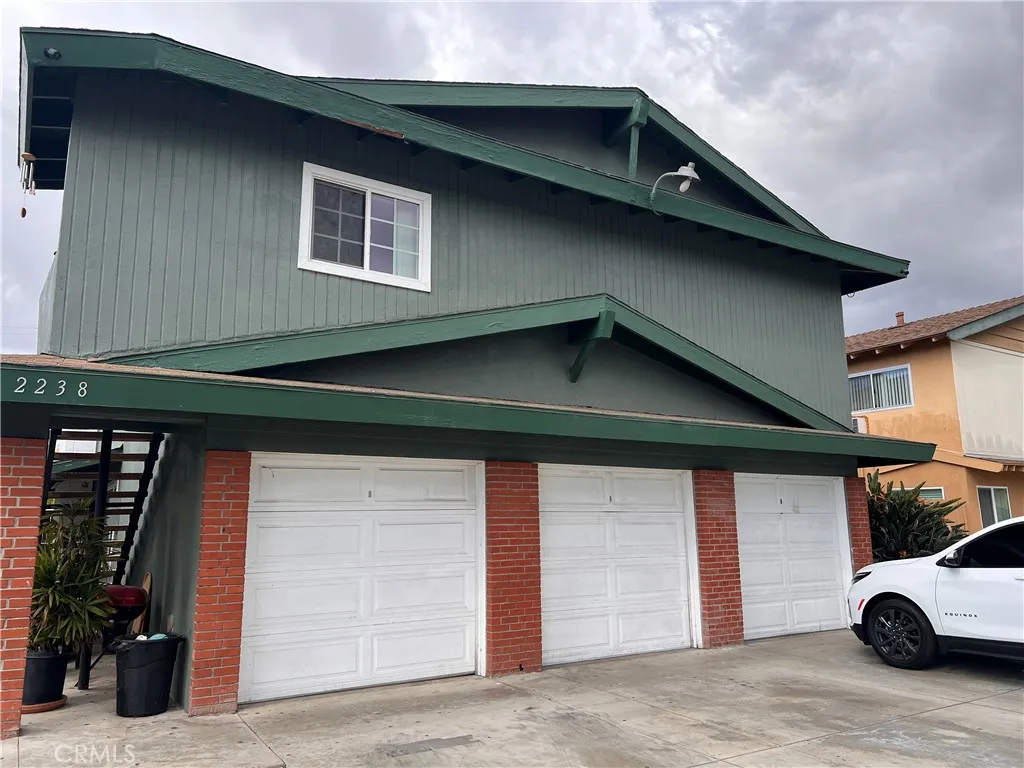 2238 S Center Street, Santa Ana, California 92704, 2 Bedrooms Bedrooms, ,1 BathroomBathrooms,Residential Lease,For Rent,Center,PW25176790
