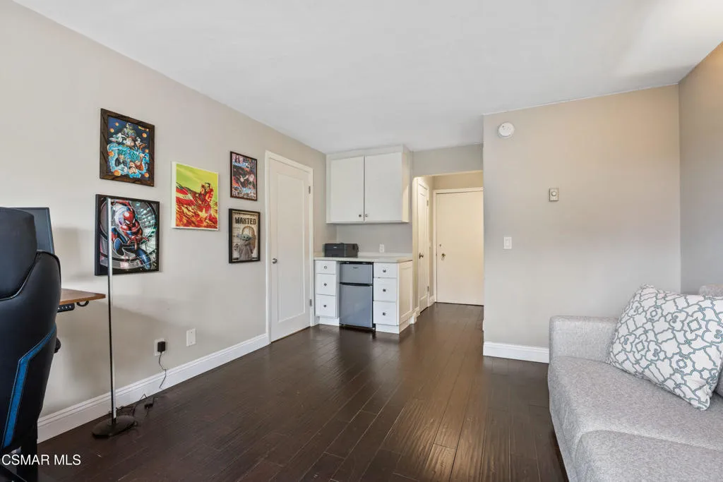 5000 S Centinela Avenue 109, Los Angeles, California 90066 home-pic-13