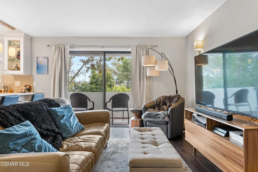5000 S Centinela Avenue 109, Los Angeles, California 90066 home-pic-4