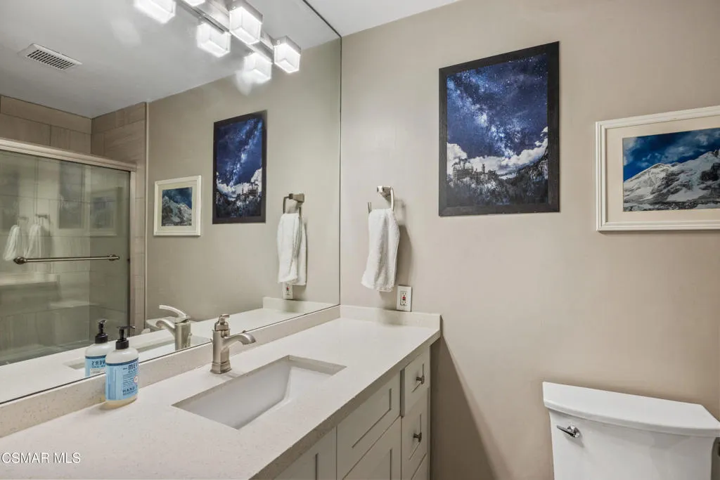 5000 S Centinela Avenue 109, Los Angeles, California 90066 home-pic-16