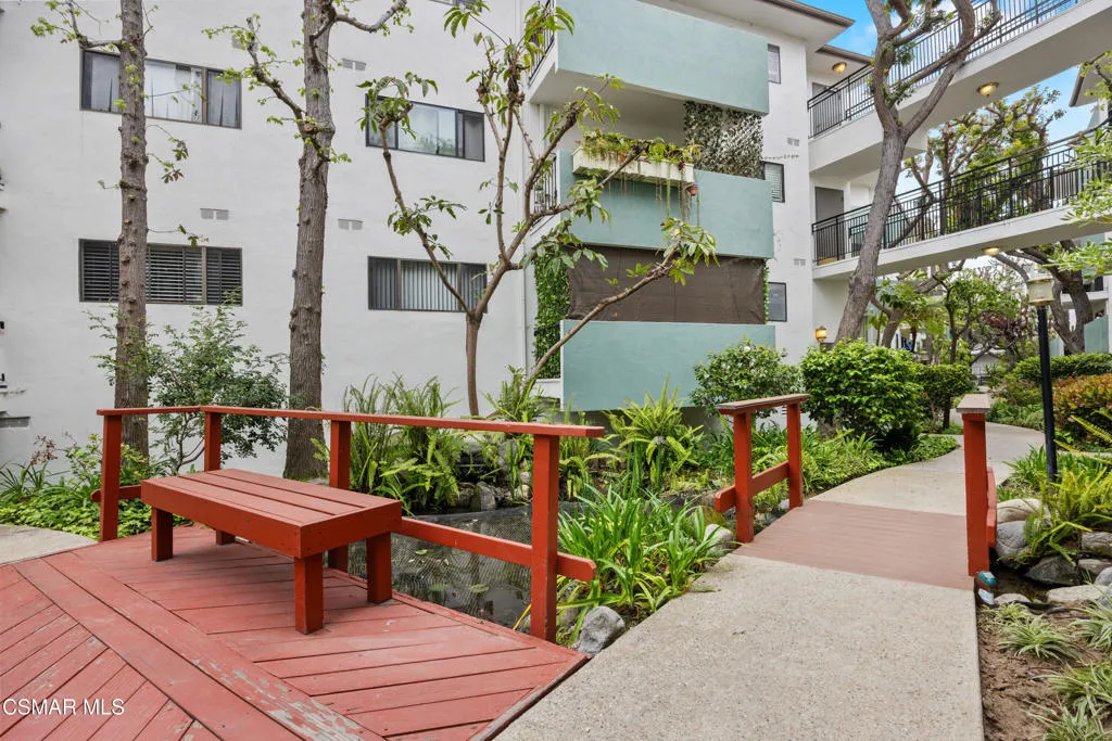 5000 S Centinela Avenue 109, Los Angeles, California 90066 home-pic-19
