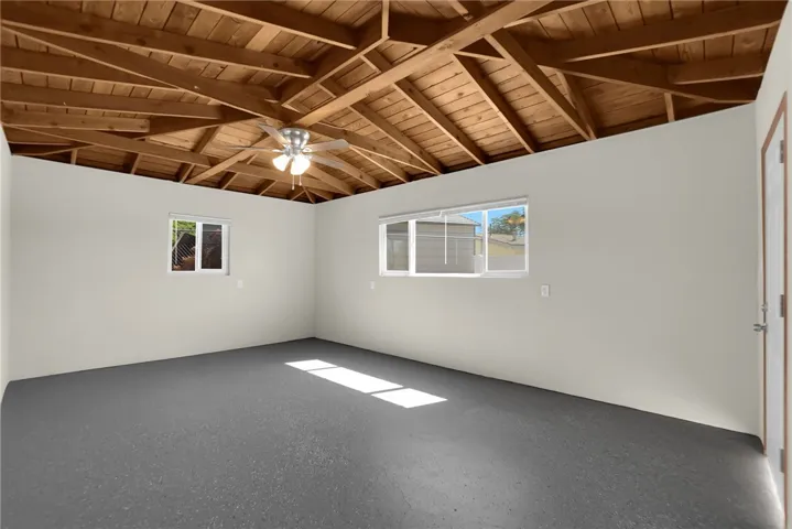 17461 Pine Avenue, Fontana, California 92335