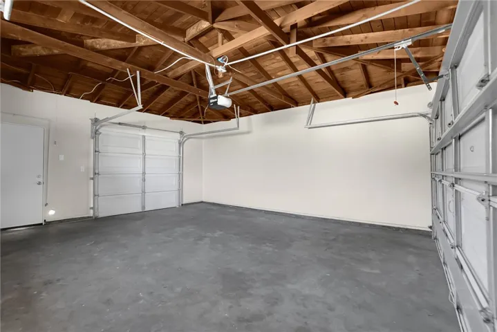 17461 Pine Avenue, Fontana, California 92335