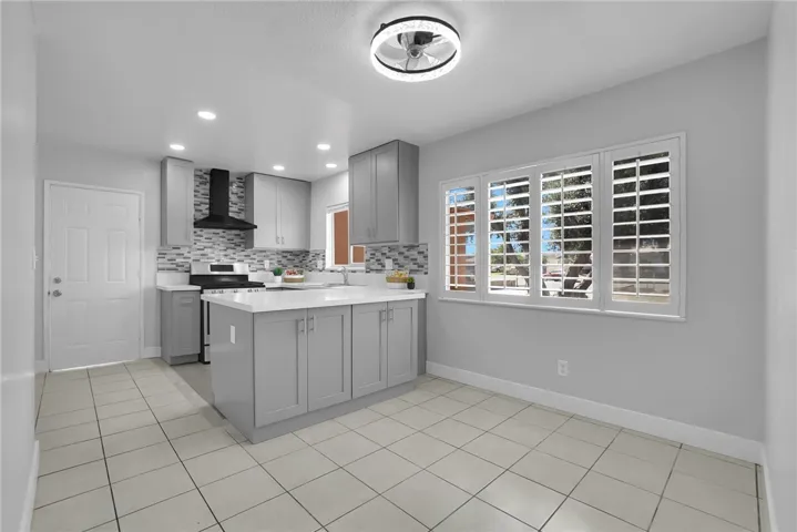 17461 Pine Avenue, Fontana, California 92335