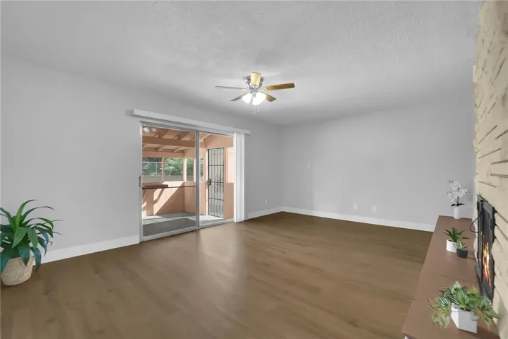 17461 Pine Avenue, Fontana, California 92335