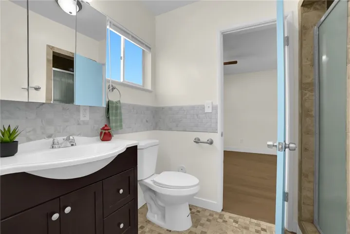 17461 Pine Avenue, Fontana, California 92335