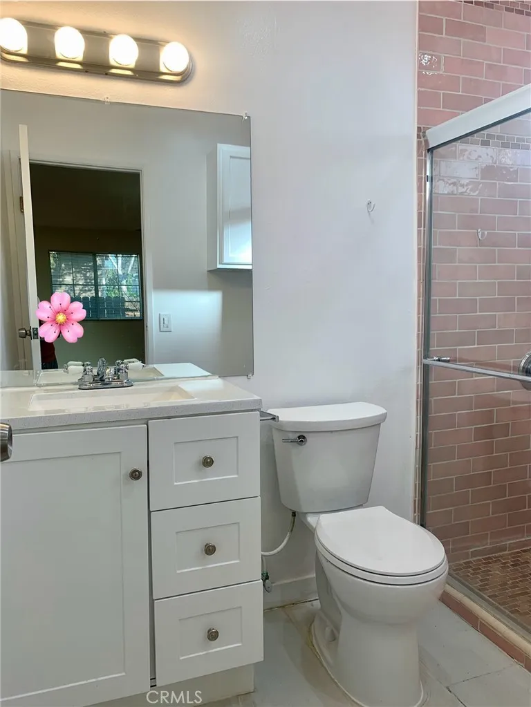 917 N Olive Ave, Alhambra, California 91801 home-pic-35