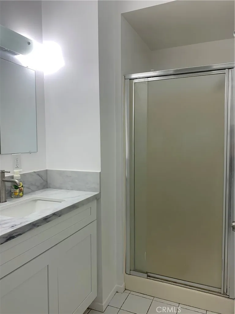 917 N Olive Ave, Alhambra, California 91801 home-pic-18