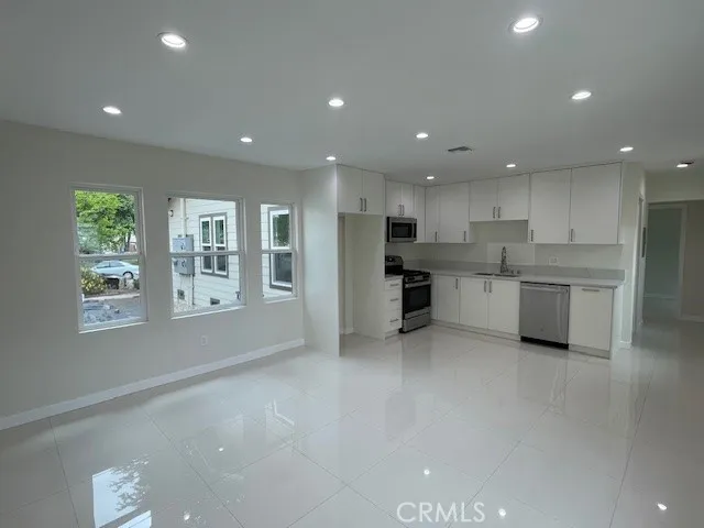 811 1/2 E Maple Street, Glendale, California 91205