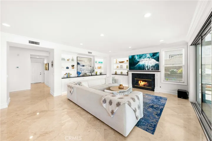 1040 S Summer Breeze Lane, Anaheim Hills, California 92808