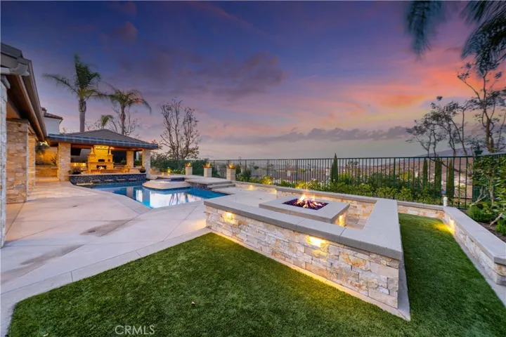 1040 S Summer Breeze Lane, Anaheim Hills, California 92808