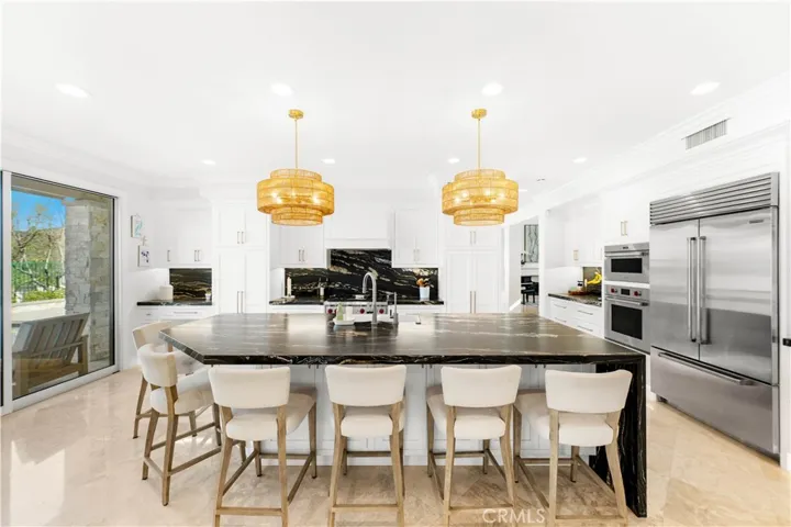 1040 S Summer Breeze Lane, Anaheim Hills, California 92808