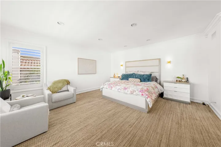 1040 S Summer Breeze Lane, Anaheim Hills, California 92808