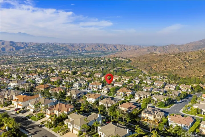 1040 S Summer Breeze Lane, Anaheim Hills, California 92808