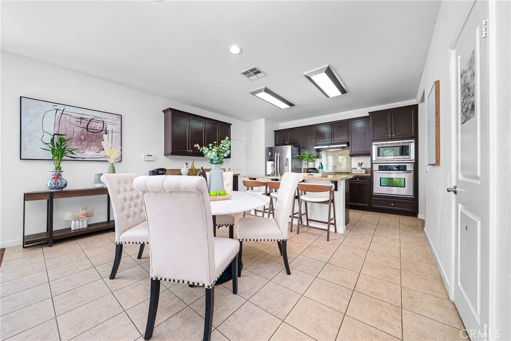 907 N Cornejo Way, Azusa, California 91702 home-pic-7