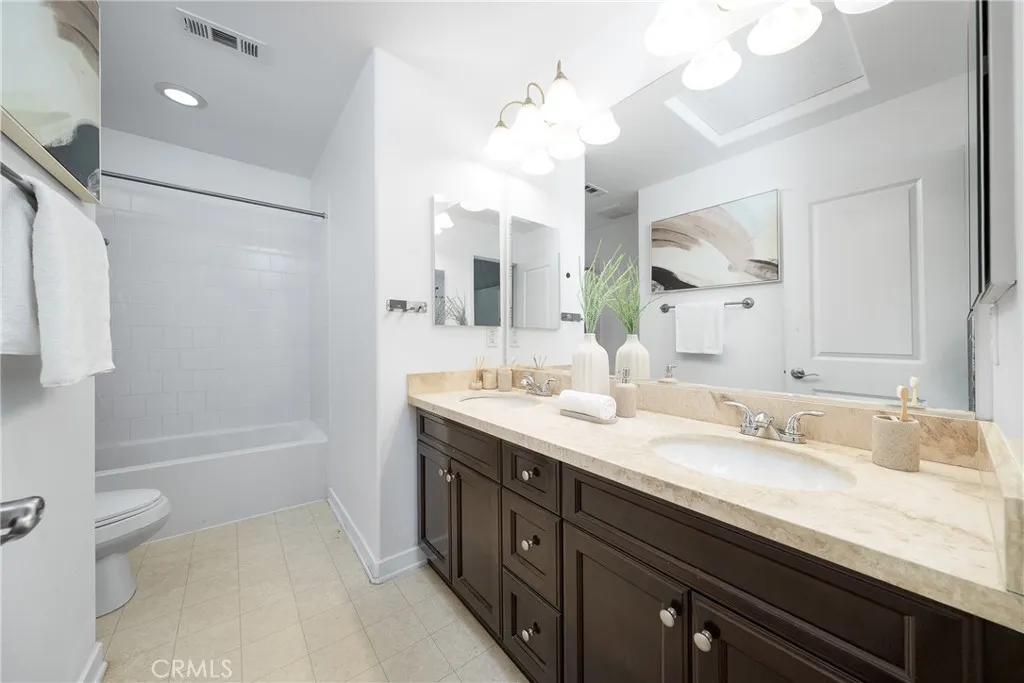 907 N Cornejo Way, Azusa, California 91702 home-pic-8
