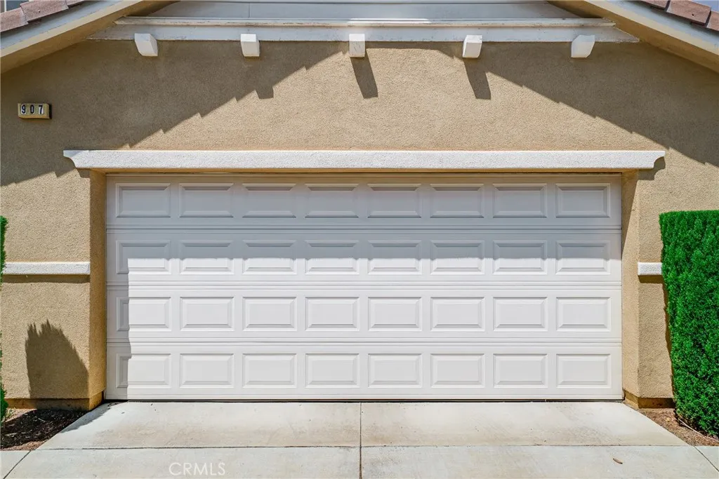 907 N Cornejo Way, Azusa, California 91702 home-pic-2