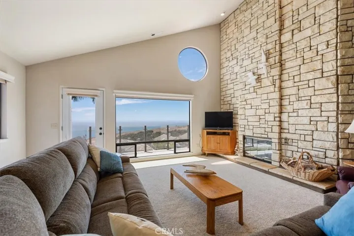 1174 Longview Avenue, Pismo Beach, California 93449