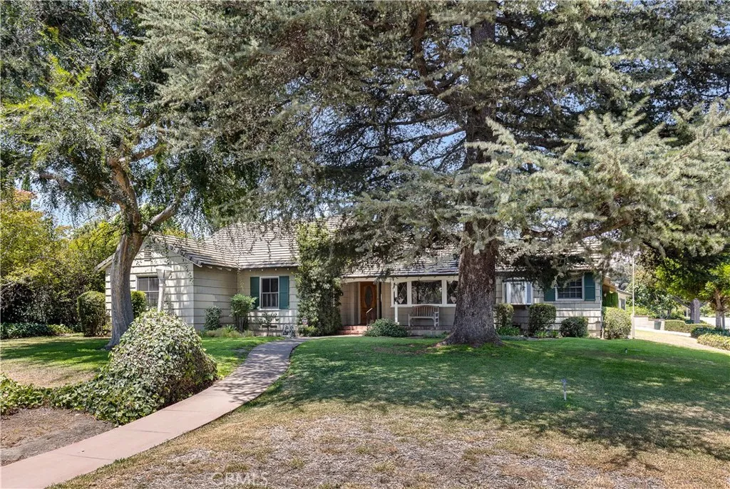 1101 Paloma Drive, Arcadia, California 91007, 3 Bedrooms Bedrooms, ,3 BathroomsBathrooms,Residential,For Sale,Paloma,AR25176147