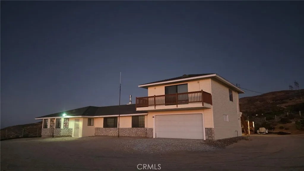 8448 Milpas Drive, Apple Valley, California 92308 home-pic-27