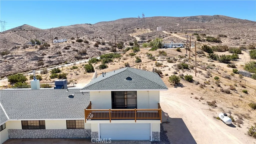 8448 Milpas Drive, Apple Valley, California 92308 home-pic-20