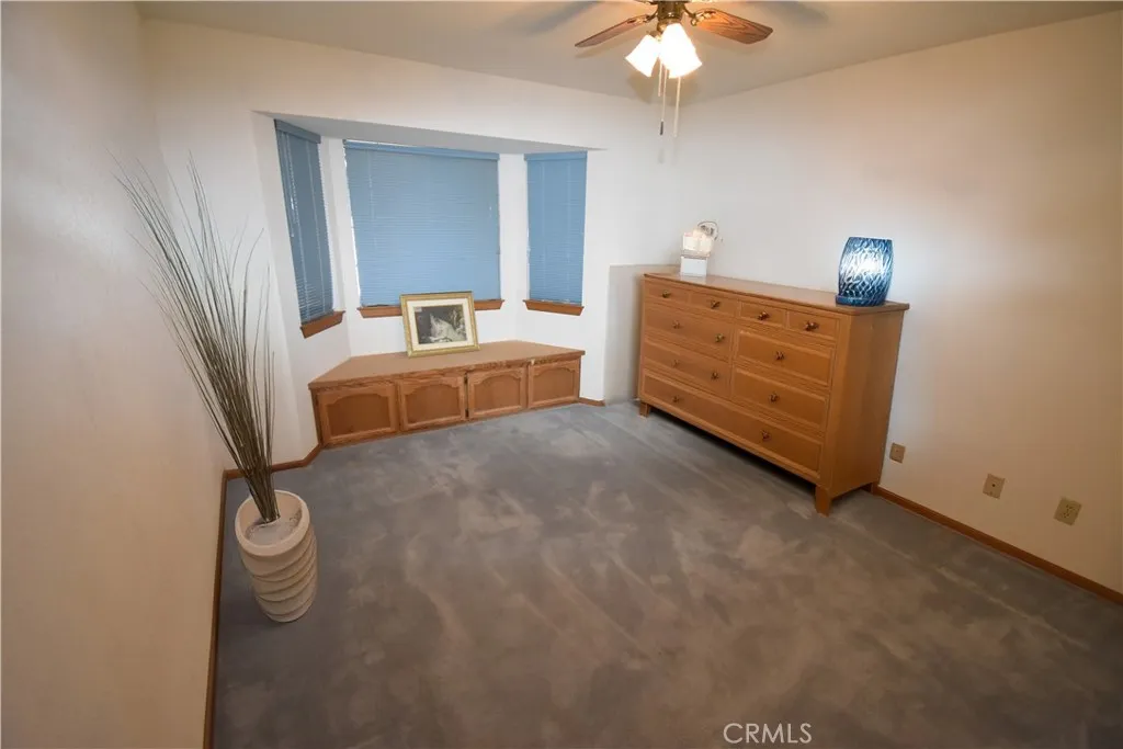 8448 Milpas Drive, Apple Valley, California 92308 home-pic-11