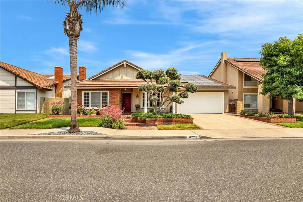 4223 Paseo De Plata, Cypress, California 90630, 4 Bedrooms Bedrooms, ,2 BathroomsBathrooms,Residential,For Sale,Paseo de Plata,DW25176706