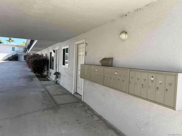 2006 Diamond St 12, San Diego, California 92109