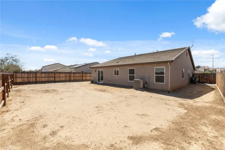 783 Reisling Lane, Coalinga, California 93210