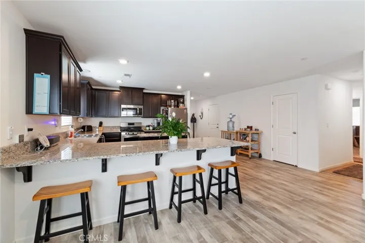 783 Reisling Lane, Coalinga, California 93210