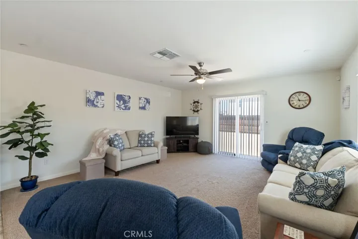 783 Reisling Lane, Coalinga, California 93210