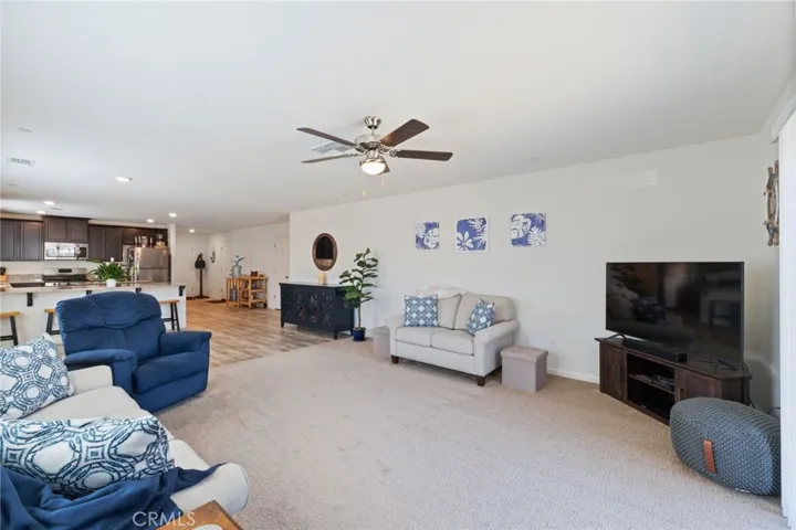 783 Reisling Lane, Coalinga, California 93210