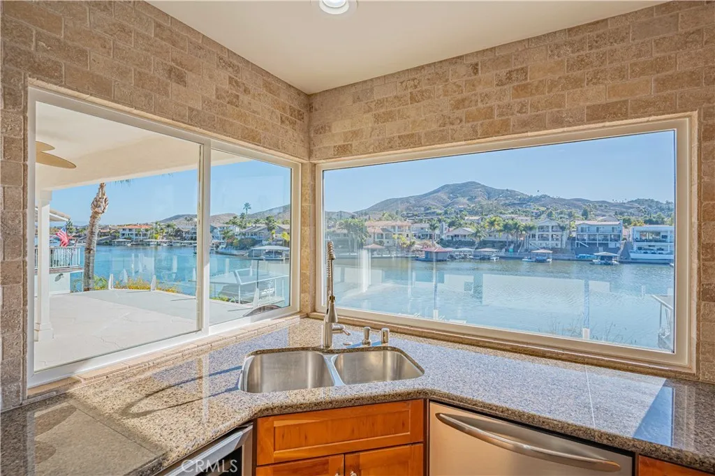 30360 Point Marina, Canyon Lake, California 92587 home-pic-30
