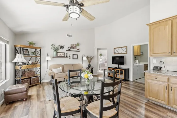 1630 Candlelight Gln, Escondido, California 92029
