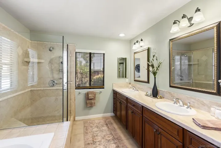 1630 Candlelight Gln, Escondido, California 92029