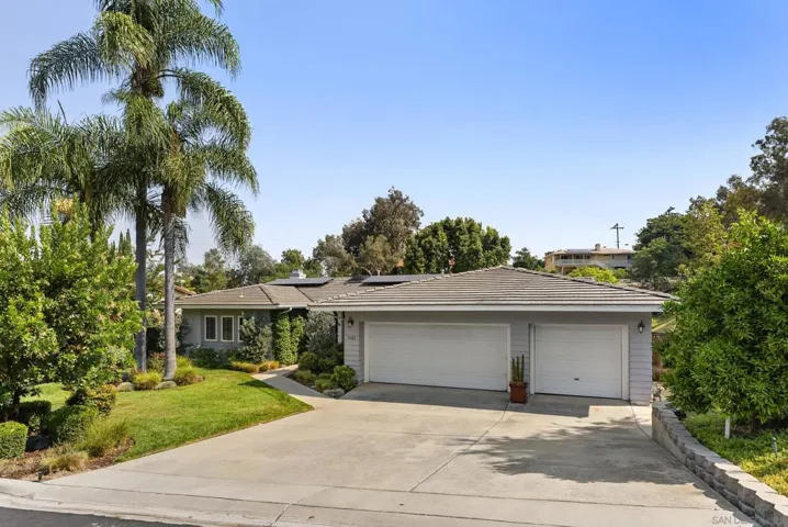 1630 Candlelight Gln, Escondido, California 92029