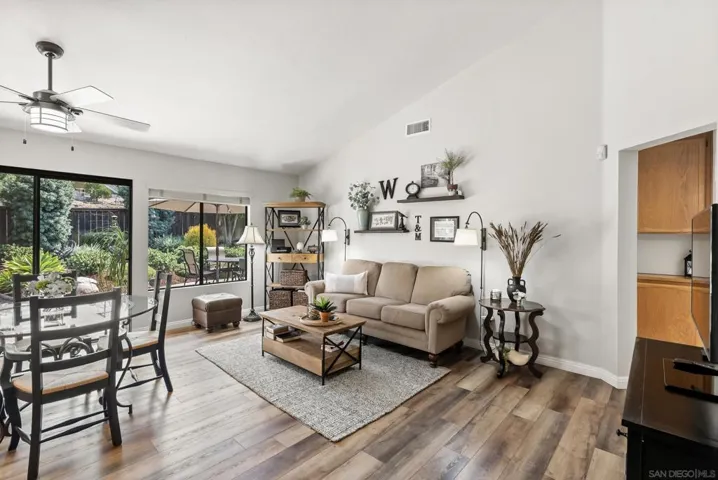 1630 Candlelight Gln, Escondido, California 92029