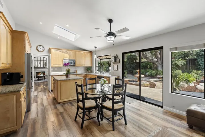 1630 Candlelight Gln, Escondido, California 92029