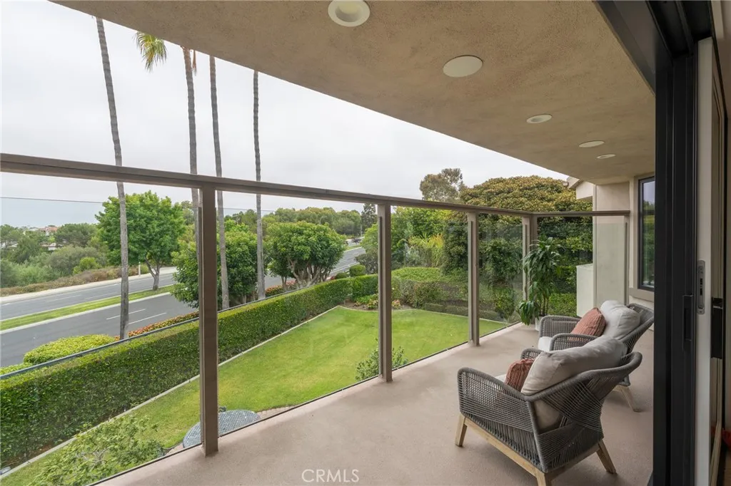 106 Ocean Vista, Newport Beach, California 92660 home-pic-17