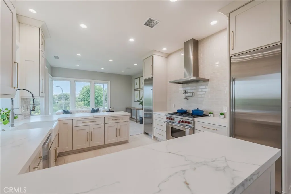 106 Ocean Vista, Newport Beach, California 92660 home-pic-11