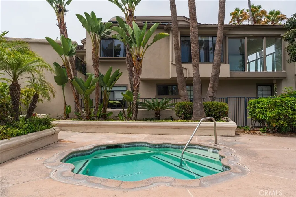 106 Ocean Vista, Newport Beach, California 92660 home-pic-38