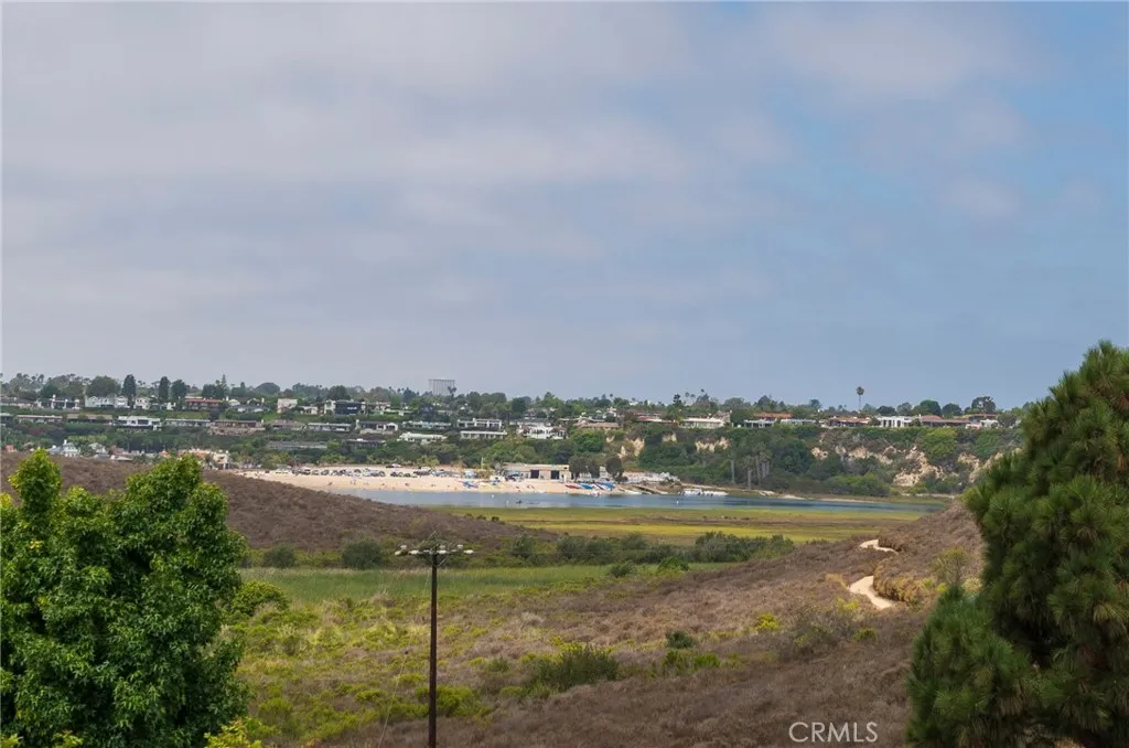 106 Ocean Vista, Newport Beach, California 92660 home-pic-19