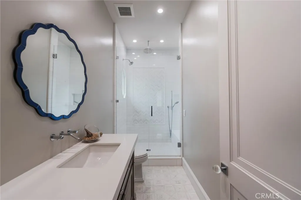106 Ocean Vista, Newport Beach, California 92660 home-pic-35