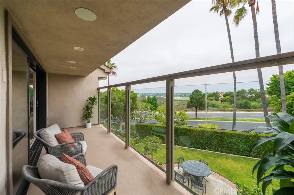 106 Ocean Vista, Newport Beach, California 92660 home-pic-34