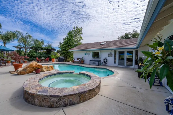 13995 Whispering Meadows Lane, Jamul, California 91935