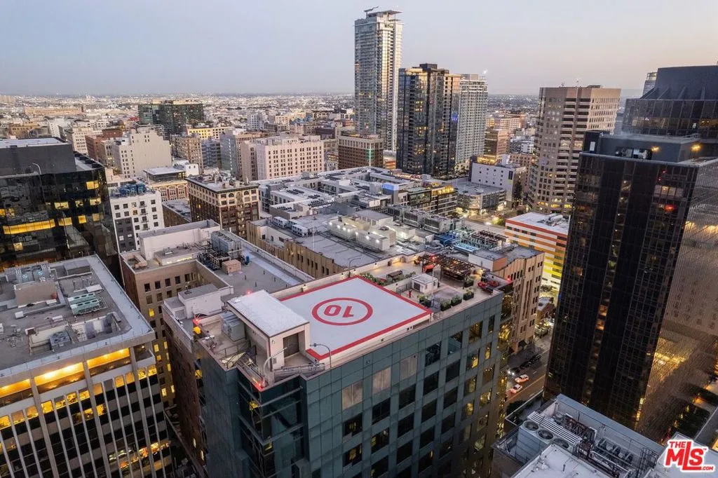 655 S Hope Street 1401, Los Angeles, California 90017 home-pic-38