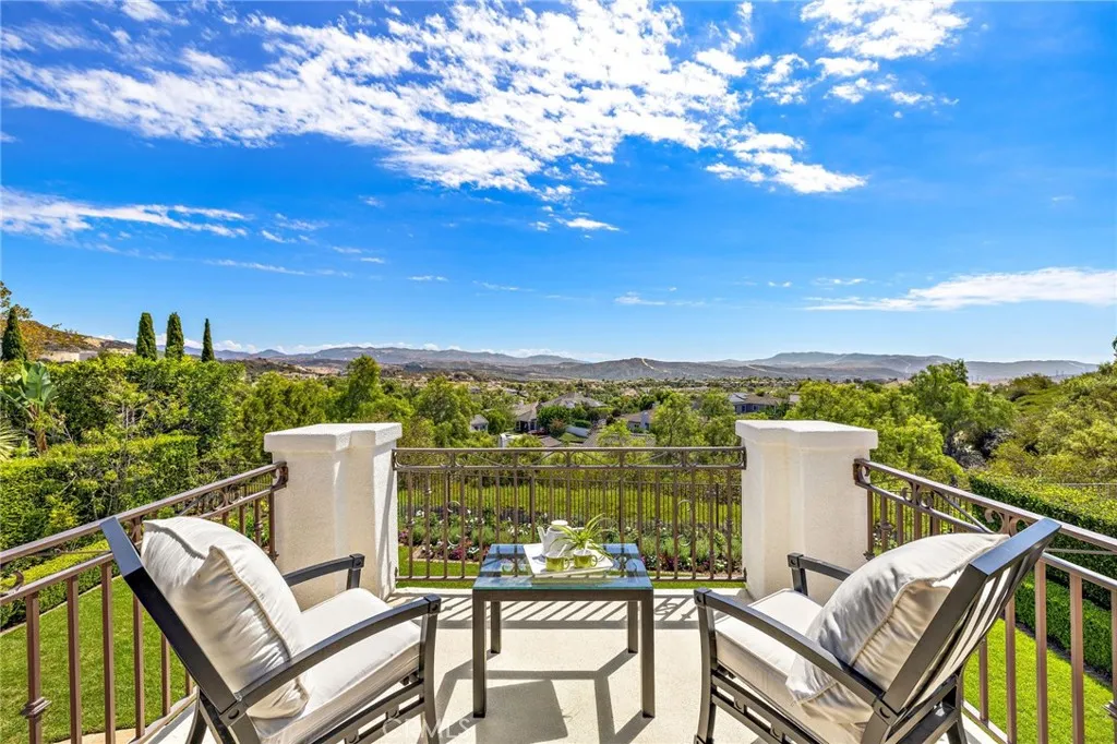 12 Calle Angelitos, San Clemente, California 92673 home-pic-0
