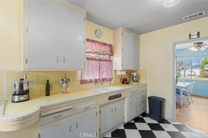 7508 Brookmill Road, Downey, California 90241